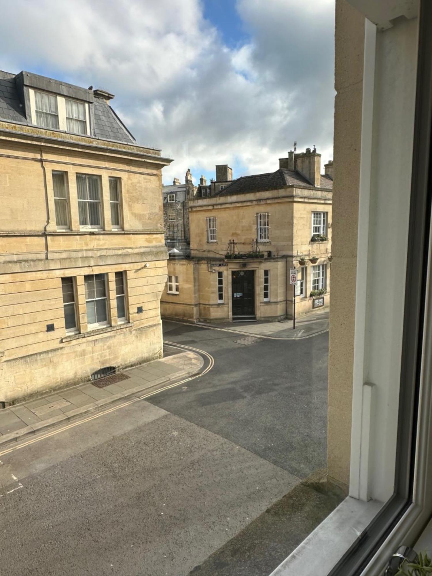 Contemporary Pied A Terre In The Heart Of Bath Lejlighed Eksteriør billede